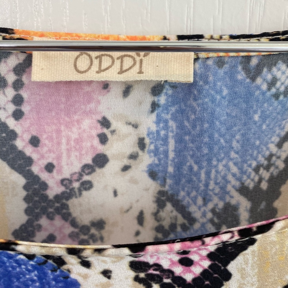 Colorful Snake Print Top - Picture 3 of 4